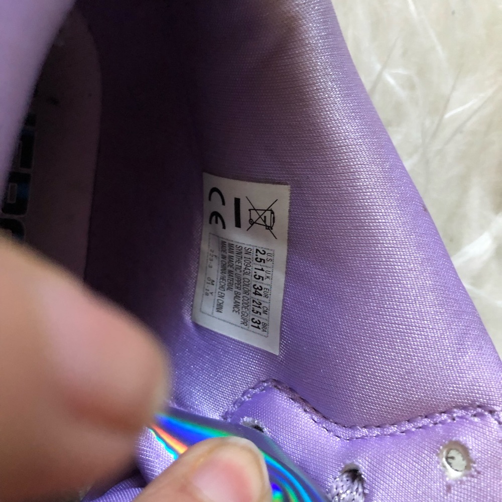 GIRLS SKETCHER PURPLE METALLIC LIKE SNEAKERS - Picture 5 of 5